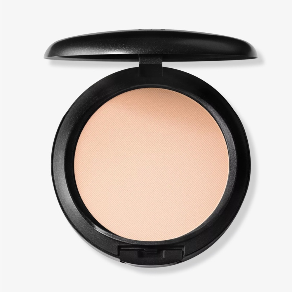 NW 20- Studio Fix Powder Plus Foundation Makeup